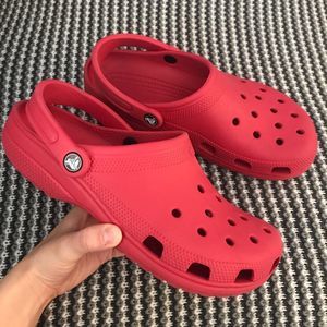 Red Crocs women’s shoe size 10/men’s 8